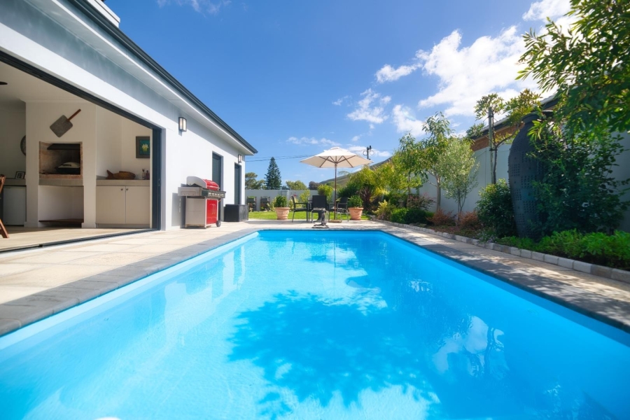 To Let 3 Bedroom Property for Rent in Northcliff Western Cape